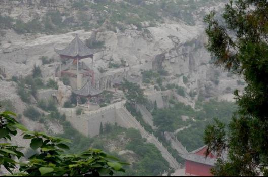 View from Liang Shan down / Blick vom Liang Shan hinunter